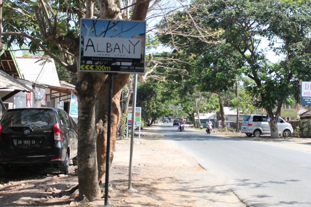 Albany Home Stay Kuta  Eksteriør billede